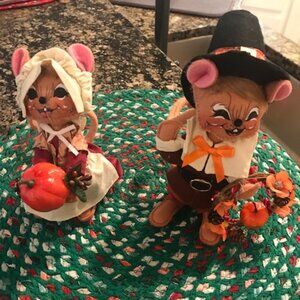 Annalee Thanksgiving Pilgrim Mice Pair 7"